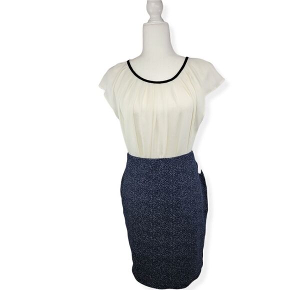 Simply Styled Navy Blue elastic waistband Skirt size Petite Large - Picture 1 of 5